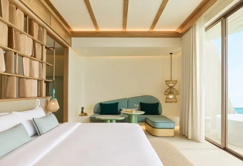 استراحتگاه Centara Grand Lagoon Maldives