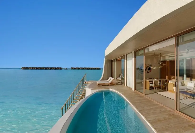 استراحتگاه Centara Grand Lagoon Maldives