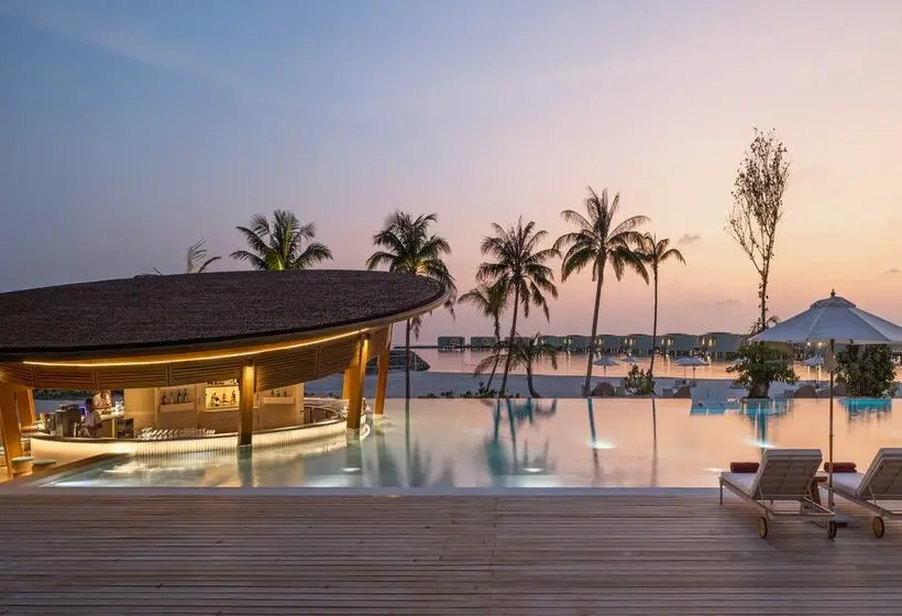 استراحتگاه Centara Grand Lagoon Maldives