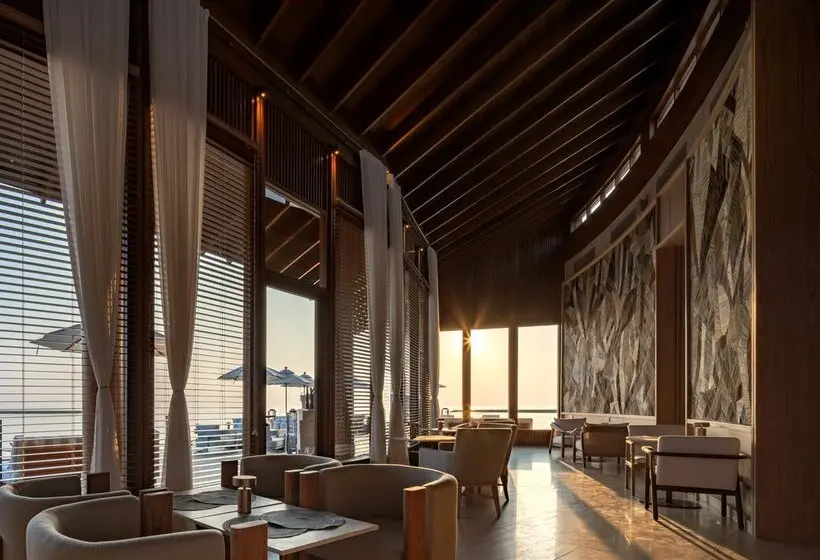استراحتگاه Centara Grand Lagoon Maldives