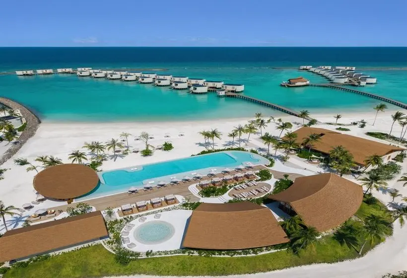 استراحتگاه Centara Grand Lagoon Maldives