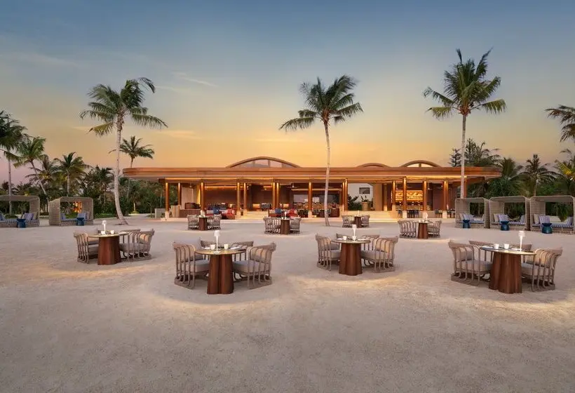 استراحتگاه Centara Grand Lagoon Maldives