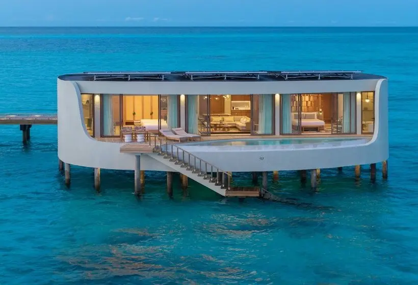 استراحتگاه Centara Grand Lagoon Maldives