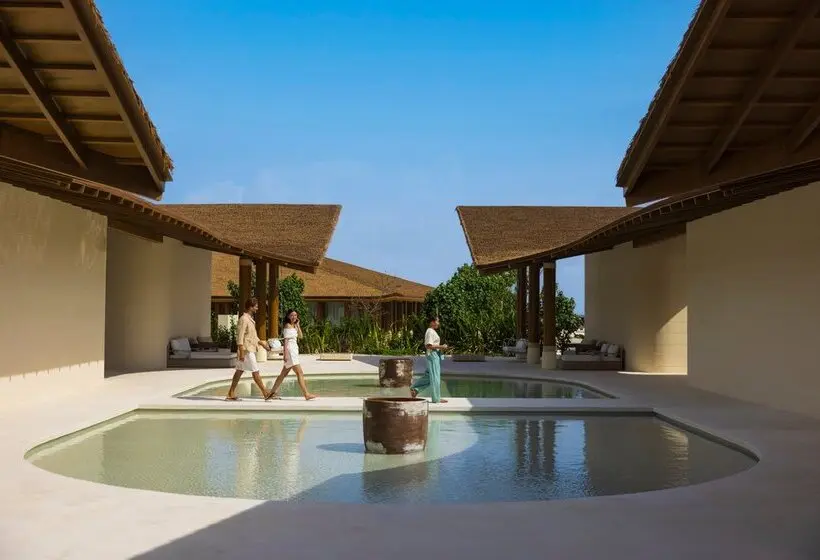 استراحتگاه Centara Grand Lagoon Maldives