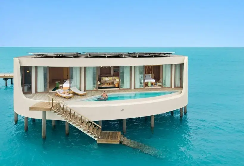 استراحتگاه Centara Grand Lagoon Maldives