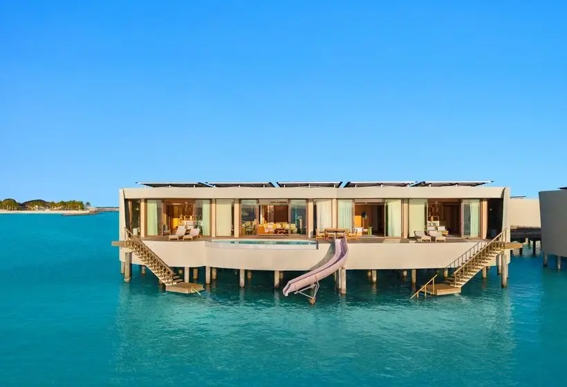 استراحتگاه Centara Grand Lagoon Maldives