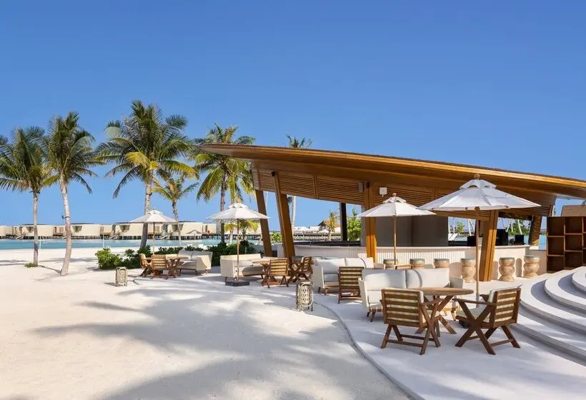 استراحتگاه Centara Grand Lagoon Maldives