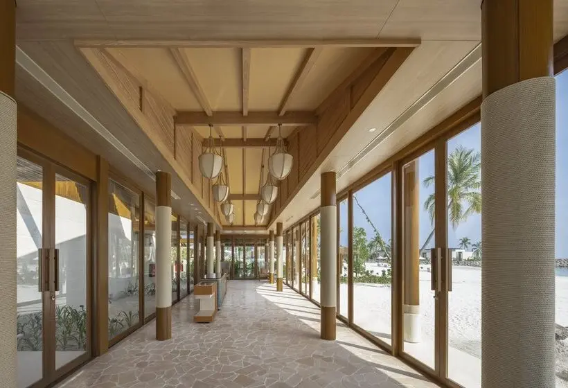 استراحتگاه Centara Grand Lagoon Maldives