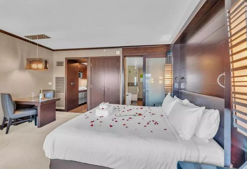 Vdara Beautiful Suite On 22nd Flr Free Valet Parking