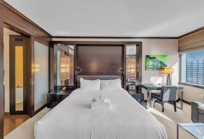 Vdara Beautiful Suite On 22nd Flr Free Valet Parking