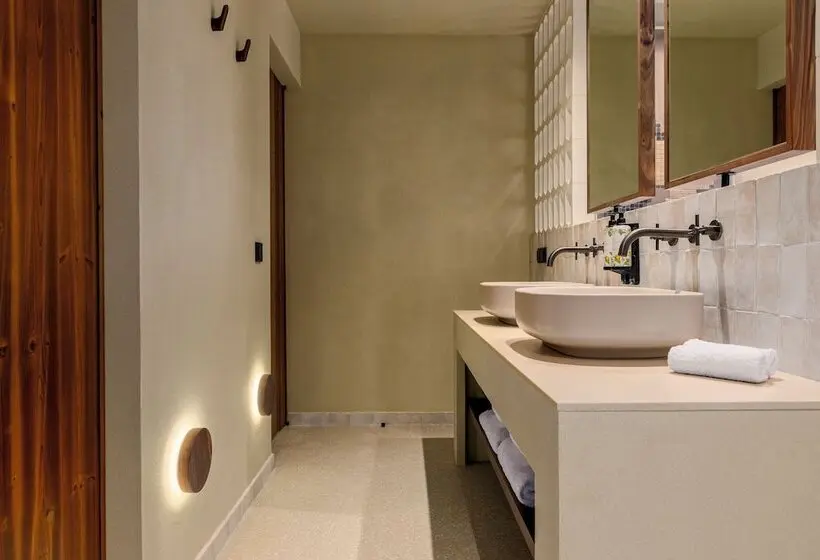 Amarello Hotel Praia Santo Andre, Tapestry Collection Hilton