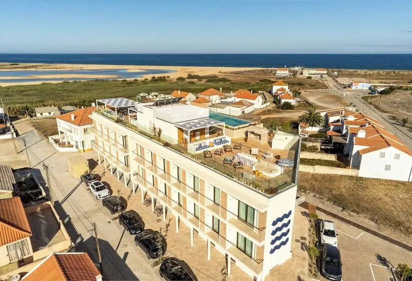Amarello Hotel Praia Santo Andre, Tapestry Collection Hilton
