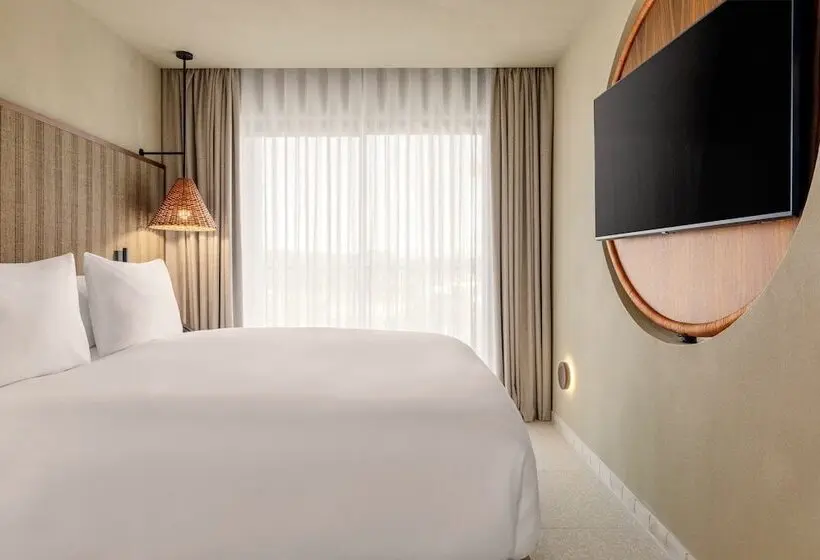 Amarello Hotel Praia Santo Andre, Tapestry Collection Hilton