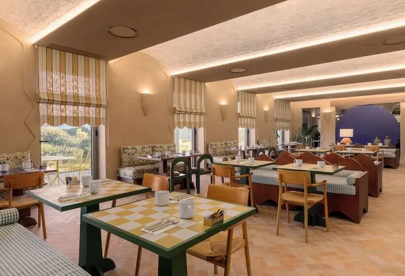 Amarello Hotel Praia Santo Andre, Tapestry Collection Hilton