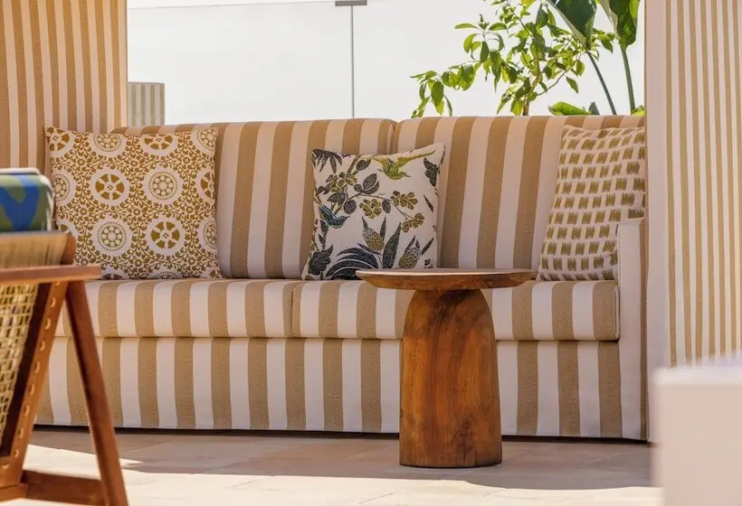 Amarello Hotel Praia Santo Andre, Tapestry Collection Hilton
