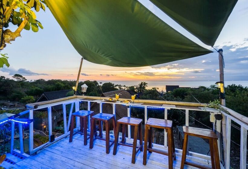 בית מלון כפרי The Dafish Ceningan