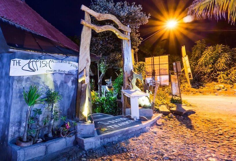 בית מלון כפרי The Dafish Ceningan