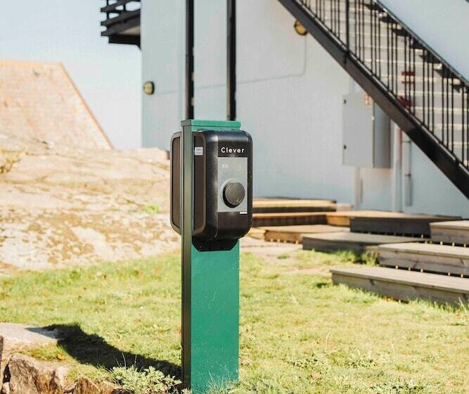 ホテル The Falcon