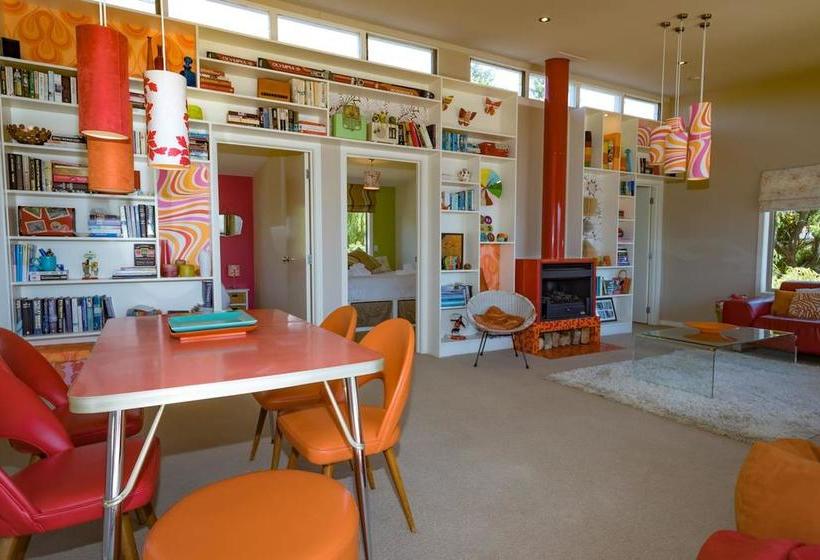 An Alpine Lodge For Sharing