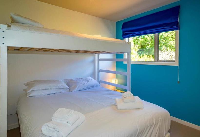 An Alpine Lodge For Sharing