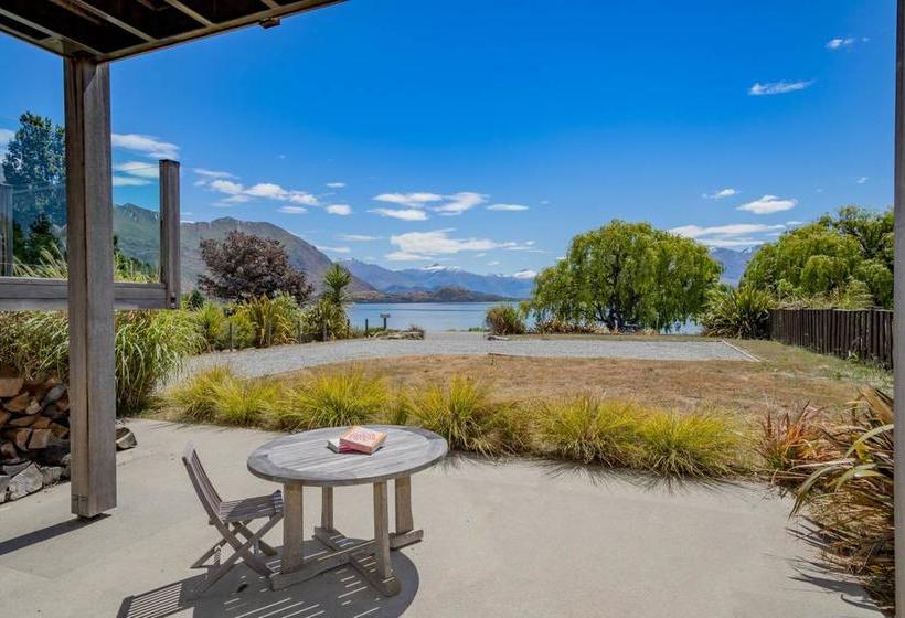 An Alpine Lodge For Sharing