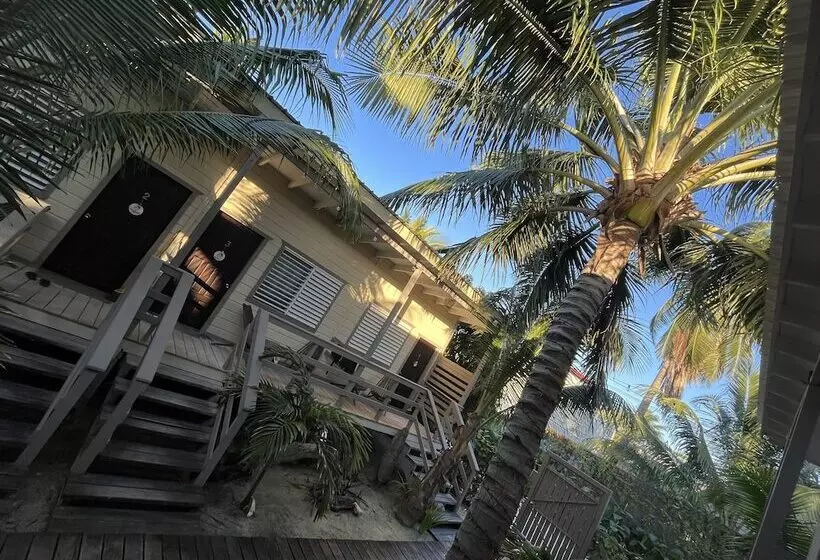 Hotelli Dreamcabanas