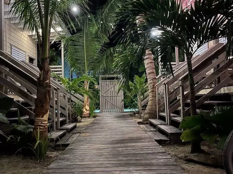 Hotelli Dreamcabanas