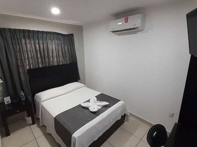 فندق Habitat Inn