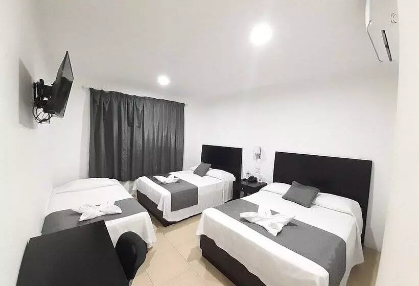 ホテル Habitat Inn