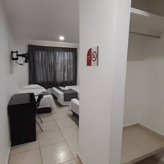 فندق Habitat Inn