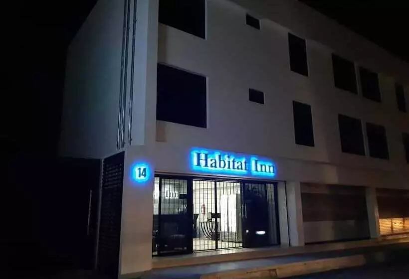 ホテル Habitat Inn