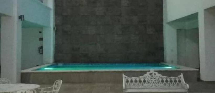 فندق Habitat Inn