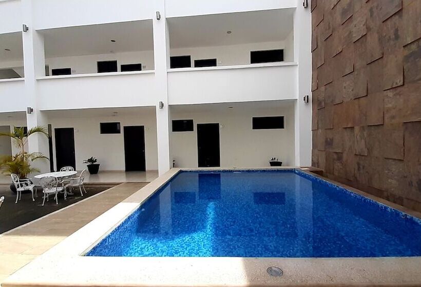 فندق Habitat Inn