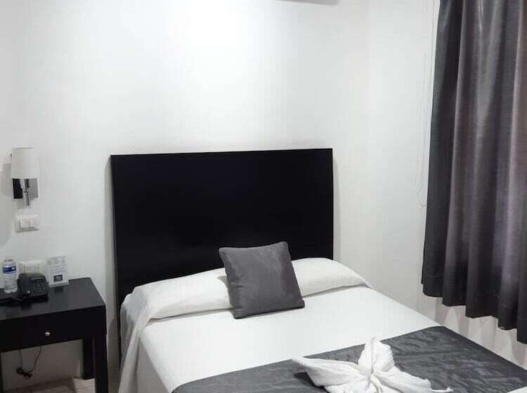 فندق Habitat Inn