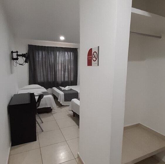 فندق Habitat Inn