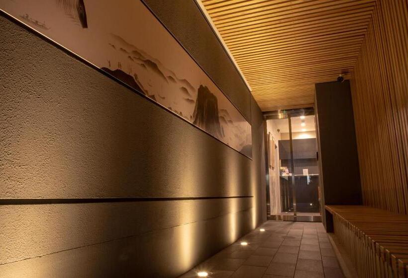 هتل Smi:re Stay Oshiage