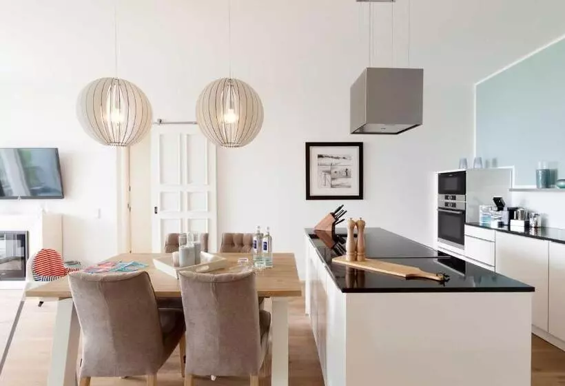 استراحتگاه Meerblick First Sellin Appartement 25