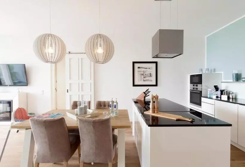 استراحتگاه Meerblick First Sellin Appartement 25