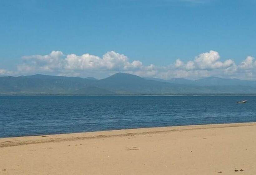 استراحتگاه Zaburi Beach By Serendib