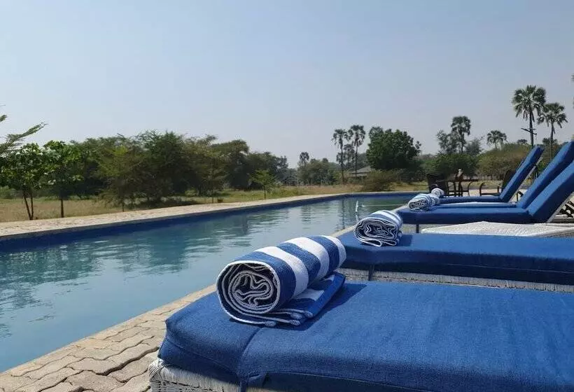 Lomakeskus Zaburi Beach By Serendib