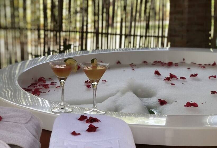 استراحتگاه Zaburi Beach By Serendib