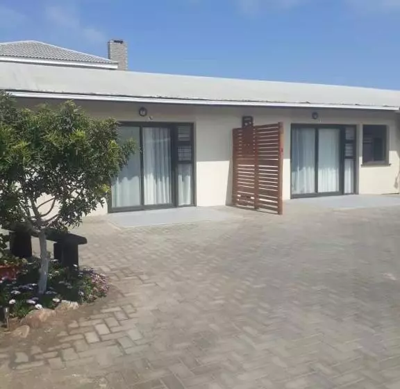 تختخواب و صبحانه Sunflower Self Catering