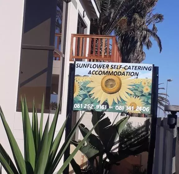 تختخواب و صبحانه Sunflower Self Catering