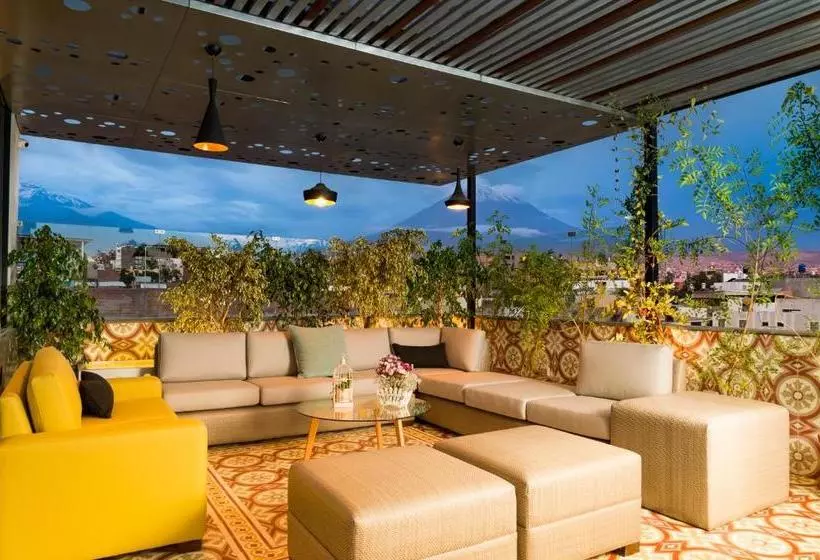 Costana 702 Hotel Boutique