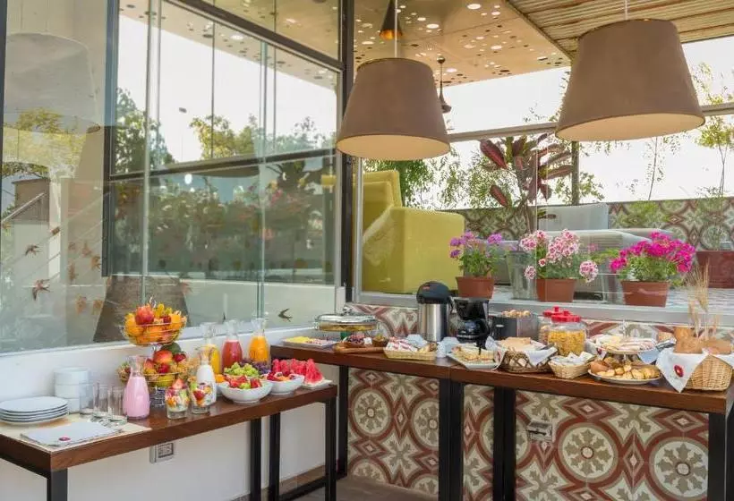 Costana 702 Hotel Boutique