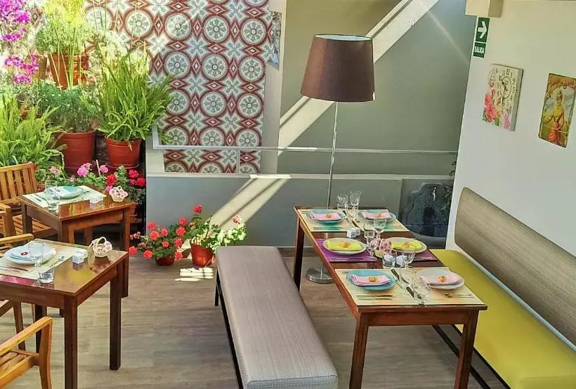 Costana 702 Hotel Boutique