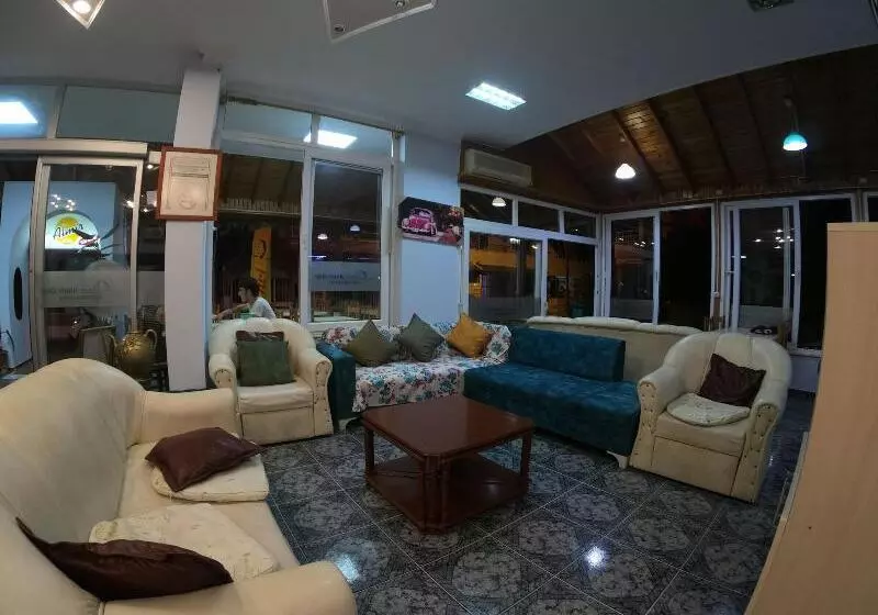 Almir Otel