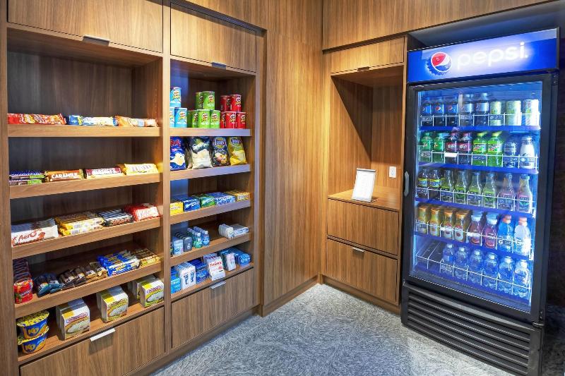 فندق Fairfield Inn & Suites By Marriott Ottawa Airport