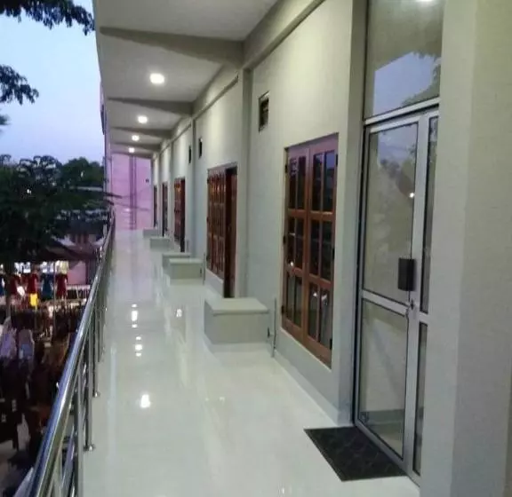 Thisha Hotel & Restaurant