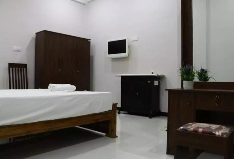 Thisha Hotel & Restaurant